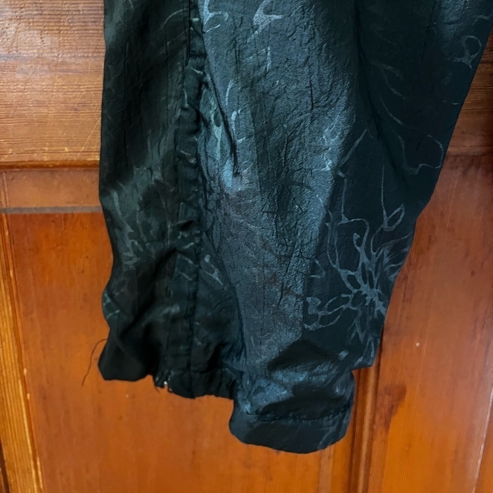 Vintage Black Satin Jogger Pants Floral Pattern, Elastic Waist, 80s 90s Size L - Picture 3 of 7